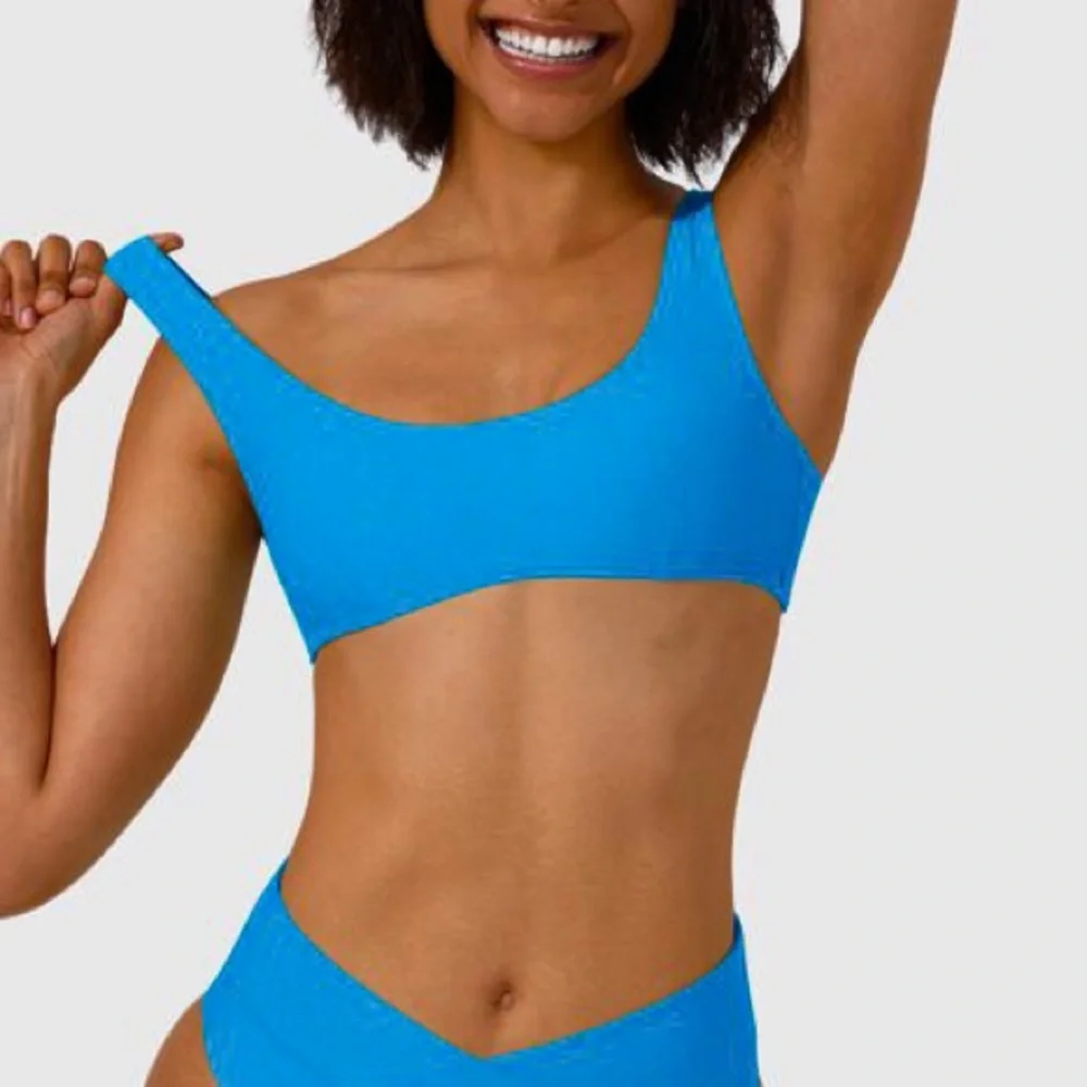 HALARA Solid U Neck Bikini Top